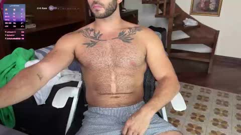 Snapshot of italian_stallion_big chatting on 10.23.25 italian_stallion_big online show from 10.23.25