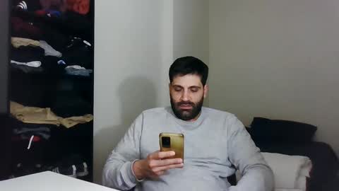 Snapshot of italianboybcn chatting on 01.15.25 italianboybcn online show from 01.15.25