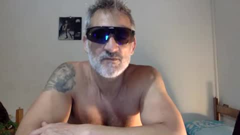 Snapshot of italiankingstripper chatting on 03.08.26 italiankingstripper online show from 03.08.26