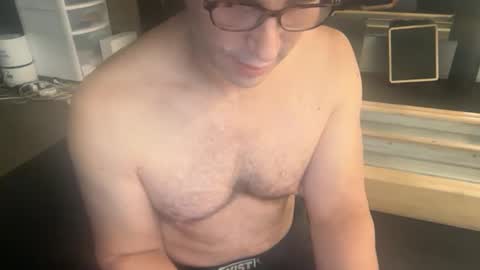 Snapshot of italiano9in chatting on 11.19.25 Tony online show from 11.19.25