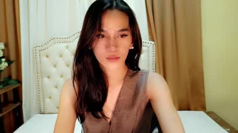 Snapshot of its_baby_jirah chatting on 06.21.26 jirah cabs online show from 06.21.26