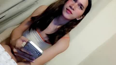 Snapshot of its_baby_jirah chatting on 07.28.26 jirah cabs online show from 07.28.26