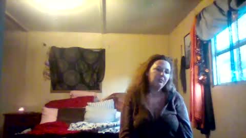 Snapshot of its_kimber chatting on 03.17.26 its kimber online show from 03.17.26