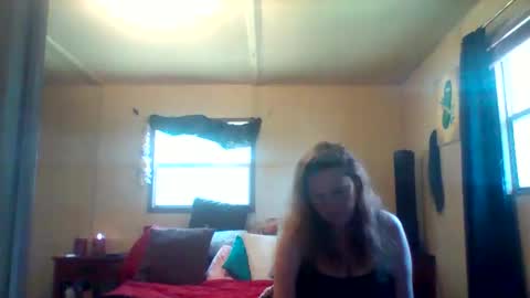 Snapshot of its_kimber chatting on 03.31.26 its kimber online show from 03.31.26