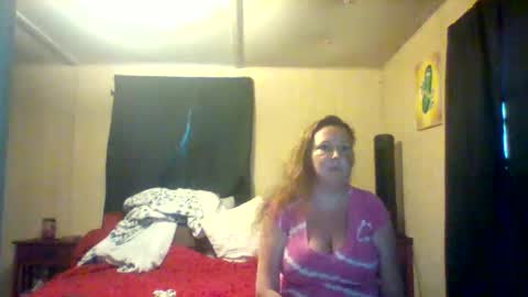 Snapshot of its_kimber chatting on 04.06.26 its kimber online show from 04.06.26