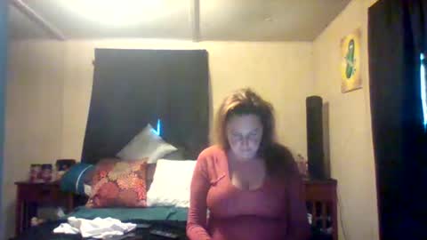 Snapshot of its_kimber chatting on 04.24.26 its kimber online show from 04.24.26