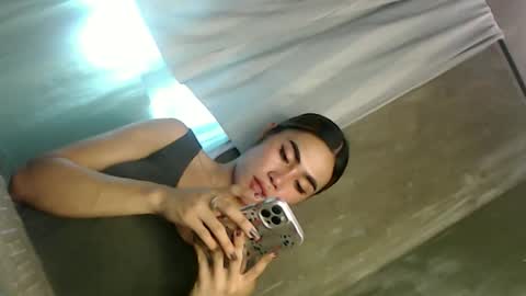 its_me_vanesa online show from 03.24.26