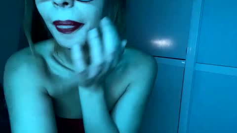 its_rachelle00 online show from 12.28.24