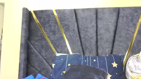 Snapshot of its_sweet chatting on 02.10.25 BigAss horny online show from 02.10.25