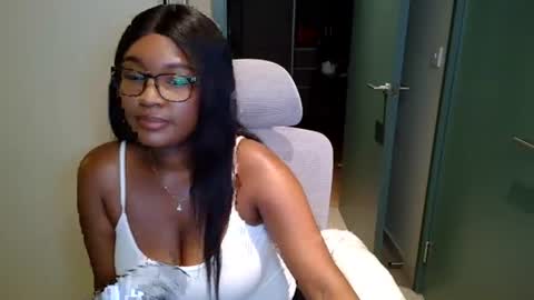 itsanna_b online show from 07.09.26