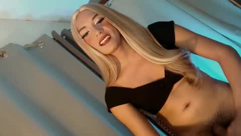 Snapshot of itsapril99913551 chatting on 02.23.26 April online show from 02.23.26