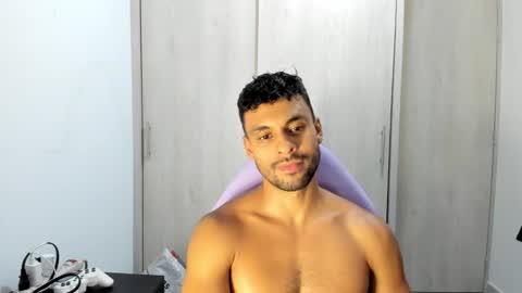 Snapshot of itsgeo1111 chatting on 03.10.25 CALL ME GEO online show from 03.10.25