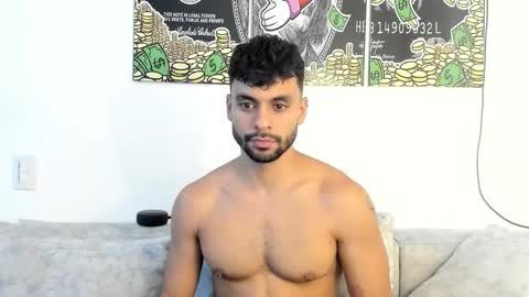 Snapshot of itsgeo1111 chatting on 10.05.25 CALL ME GEO online show from 10.05.25