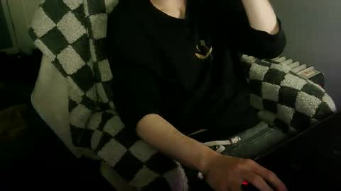 itsnotliam834 online show from 10.19.25