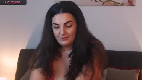 Melissa Khaan online show from 12.11.24