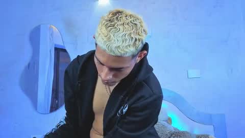 itszairen online show from 04.14.26