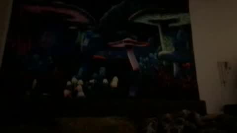 Itty Bitty  Big Poppa online show from 03.12.25