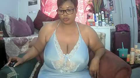Snapshot of itumeleng74 chatting on 01.14.25 itumeleng74 online show from 01.14.25
