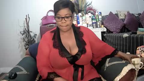 Snapshot of itumeleng74 chatting on 01.17.25 itumeleng74 online show from 01.17.25