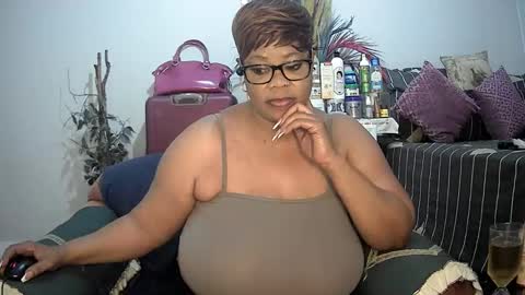 Snapshot of itumeleng74 chatting on 01.20.25 itumeleng74 online show from 01.20.25