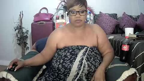 Snapshot of itumeleng74 chatting on 01.24.25 itumeleng74 online show from 01.24.25