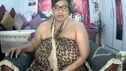 Snapshot of itumeleng74 chatting on 02.22.25 itumeleng74 online show from 02.22.25