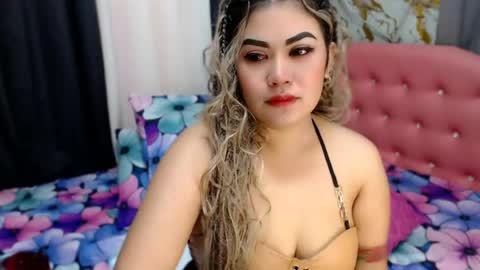 Snapshot of itzcammie chatting on 07.20.26 Cammie online show from 07.20.26