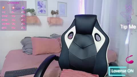 Snapshot of ivanna_wolf3 chatting on 02.11.26 ivanna online show from 02.11.26