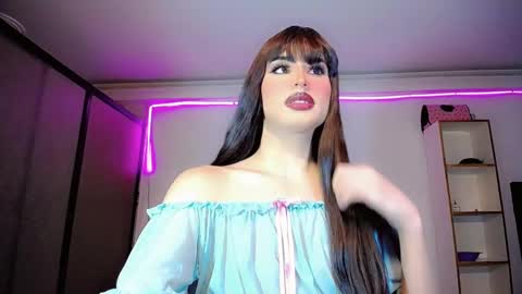 Snapshot of ivannahot23 chatting on 01.19.25 ivannahot23 online show from 01.19.25