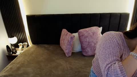 I V O N N E R O S S online show from 03.16.26