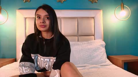 Ivon  online show from 05.25.26