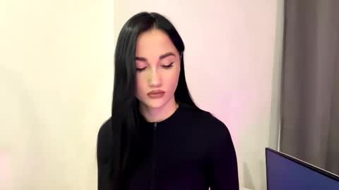 Nika online show from 11.27.25