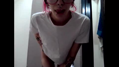 Snapshot of ivorytrixx chatting on 02.10.26 ivorytrixx online show from 02.10.26