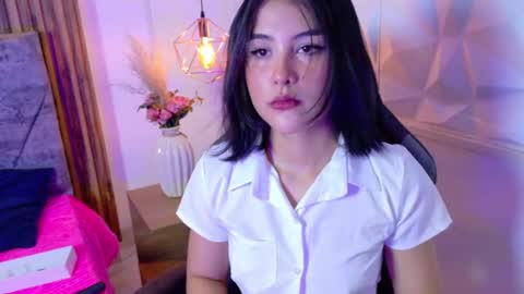 Ivy Gloom online show from 07.18.26
