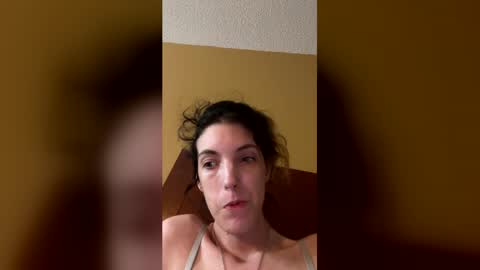 Snapshot of ivy_rose90 chatting on 06.06.26 ivy_rose90 online show from 06.06.26