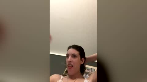 Snapshot of ivy_rose90 chatting on 07.02.26 ivy_rose90 online show from 07.02.26