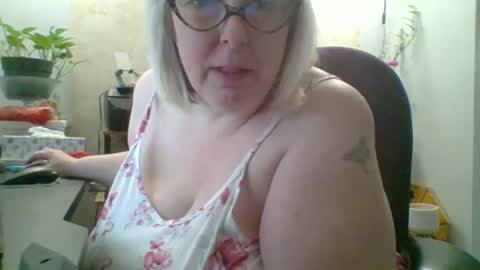ivyjane3522 online show from 05.28.26