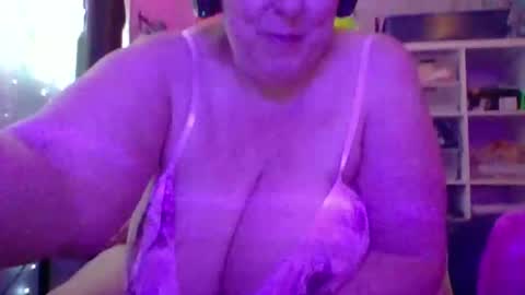 ivyjane3522 online show from 06.02.26