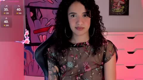 Snapshot of ivymanson_ chatting on 01.12.25 Camila online show from 01.12.25