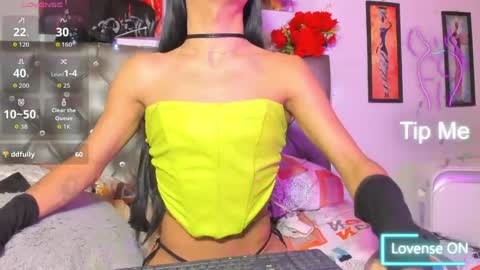 Snapshot of ivymilleer chatting on 04.17.26 ivymilleer online show from 04.17.26