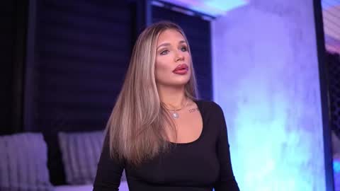 IvyRowa online show from 02.27.25