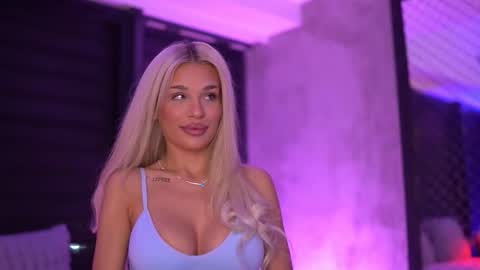 IvyRowa online show from 09.17.25