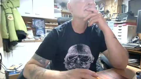 iwalknaked online show from 08.01.26