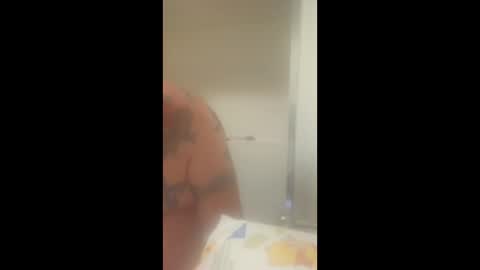 Snapshot of iwanttojackonyou chatting on 12.17.25 iwanttojackonyou online show from 12.17.25