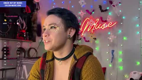 Muse hethey online show from 12.22.24