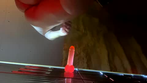 Snapshot of iwinnner chatting on 03.05.25 That Guy online show from 03.05.25