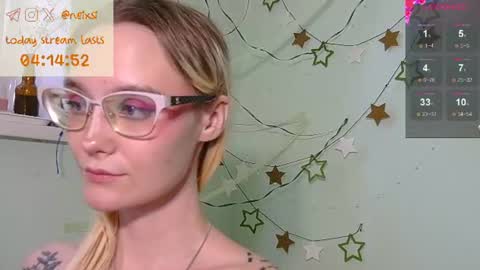 Snapshot of ixsi chatting on 07.13.26 Nina online show from 07.13.26