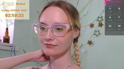 Snapshot of ixsi chatting on 07.25.26 Nina online show from 07.25.26