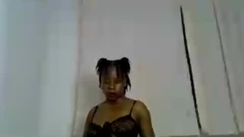 iynika online show from 07.25.26