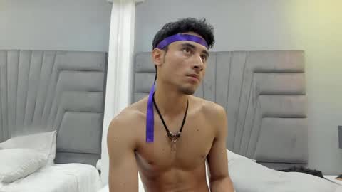 Snapshot of izato chatting on 02.24.25 izato online show from 02.24.25